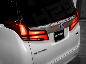 Минивэн Toyota Alphard 2018 года, 4200000 рублей, Тюмень