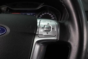 Седан Ford Mondeo 2011 года, 899000 рублей, Воронеж