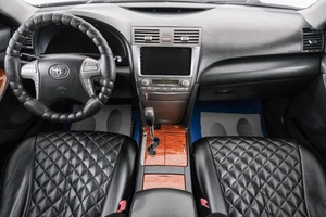 Седан Toyota Camry 2010 года, 1349000 рублей, Красноярск