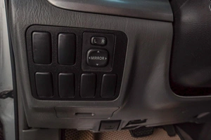 Внедорожник Toyota Land Cruiser Prado 2006 года, 2319000 рублей, Челябинск