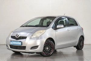 Хетчбэк Toyota Vitz 2008 года, 499000 рублей, Челябинск
