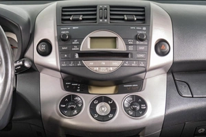 Внедорожник Toyota RAV4 2007 года, 1299000 рублей, Томск