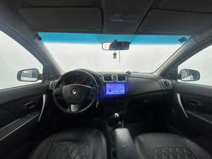 Седан Renault Logan 2016 года, 750000 рублей, Орёл