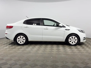 Седан Kia Rio 2016 года, 867100 рублей, Казань