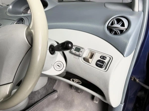 Хетчбэк Toyota Vitz 2000 года, 550000 рублей, Нижневартовск