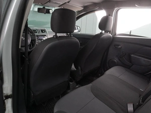 Седан Renault Logan 2015 года, 799000 рублей, Воронеж