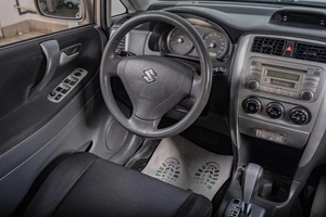 Седан Suzuki Liana 2007 года, 629000 рублей, Томск