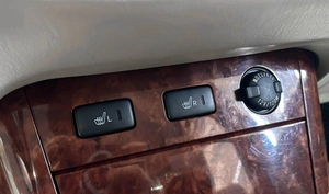 Седан Toyota Camry 2005 года, 890000 рублей, Красноярск