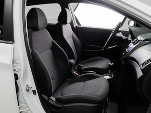 Хетчбэк Hyundai Solaris 2013 года, 919000 рублей, Тюмень