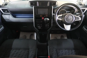 Минивэн Toyota Roomy 2017 года, 999000 рублей, Омск