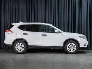 Внедорожник Nissan X-Trail 2017 года, 2000000 рублей, Волгоград