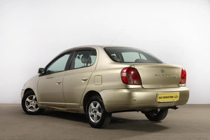 Седан Toyota Platz 2002 года, 249000 рублей, Новосибирск