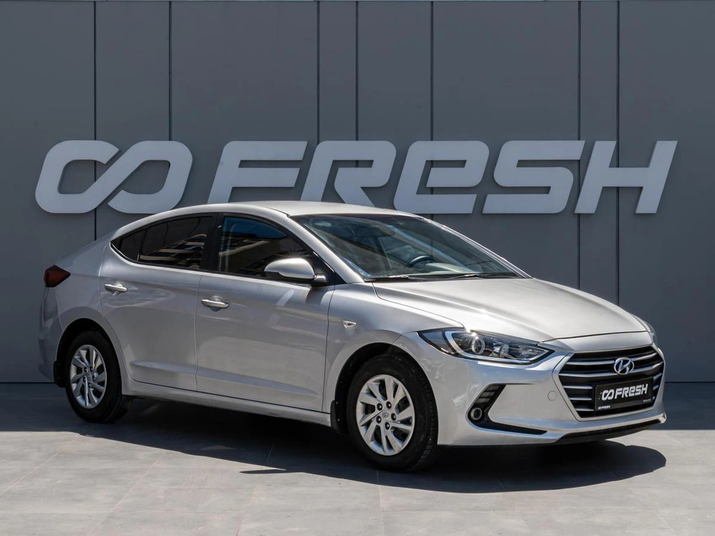 Седан Hyundai Elantra 2017 года, 1330000 рублей, Краснодар