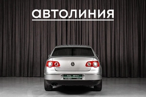 Седан Volkswagen Passat 2010 года, 669000 рублей, Красноярск