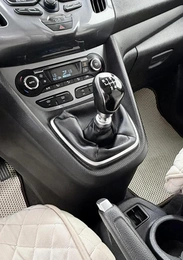 Минивэн Ford Tourneo Connect 2018 года, 1850000 рублей, Орёл