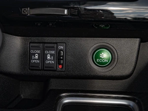 Минивэн Honda Stepwgn Spada 2018 года, 1950000 рублей, Краснодар