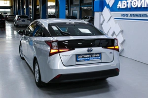Лифтбек Toyota Prius 2019 года, 1738000 рублей, Солонцы