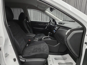 Внедорожник Nissan X-Trail 2017 года, 1790000 рублей, Красноярск