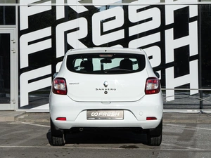 Хетчбэк Renault Sandero 2018 года, 950000 рублей, Волгоград