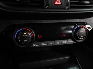 Седан Kia Cerato 2019 года, 1499000 рублей, Воронеж