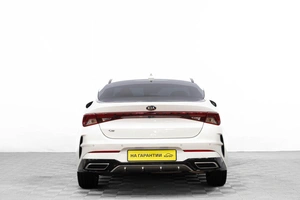 Седан Kia K5 2021 года, 2409000 рублей, Барнаул