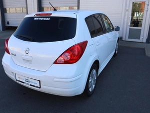 Хэтчбек Nissan Tiida 2013 года, 1310000 рублей, Железногорск