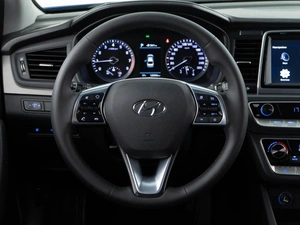Седан Hyundai Sonata 2017 года, 1779050 рублей, Москва