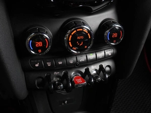 Хетчбэк MINI Cooper 2019 года, 2229000 рублей, Воронеж