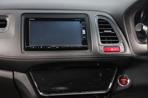 Внедорожник Honda Vezel 2015 года, 1789000 рублей, Новосибирск