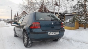 Универсал Volkswagen Golf 2002 года, 250000 рублей, Красноярск