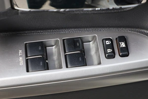 Внедорожник Toyota Land Cruiser 2013 года, 4199000 рублей, Новосибирск