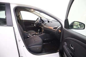 Седан Renault Fluence 2013 года, 1090000 рублей, Брянск