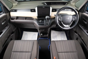 Минивэн Honda Freed 2018 года, 1639000 рублей, Оренбург