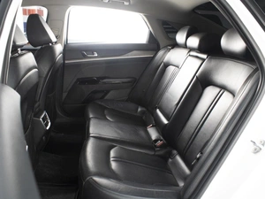 Седан Kia K5 2021 года, 2640000 рублей, Омск