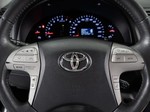 Седан Toyota Camry 2011 года, 1420000 рублей, Тюмень