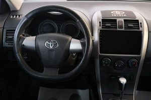Седан Toyota Corolla 2012 года, 1199000 рублей, Омск