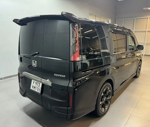 Минивэн Honda Stepwgn 2020 года, 2677000 рублей, Красноярск