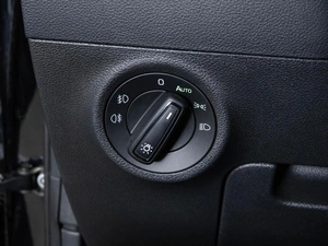 Внедорожник Skoda Karoq 2021 года, 2598000 рублей, Ставрополь