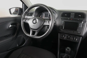 Седан Volkswagen Polo 2016 года, 919000 рублей, Пермь