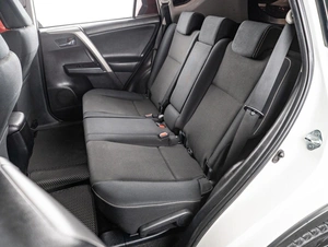 Внедорожник Toyota RAV4 2016 года, 2279000 рублей, Тюмень