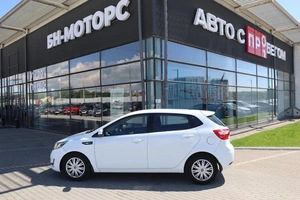 Хэтчбек Kia Rio 2014 года, 1000000 рублей, Мирное