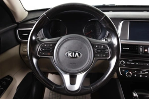 Седан Kia Optima 2017 года, 2049000 рублей, Пермь
