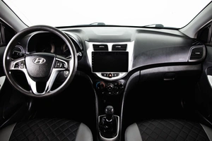 Седан Hyundai Solaris 2012 года, 899000 рублей, Пермь