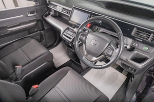 Минивэн Honda Stepwgn Spada 2016 года, 1999000 рублей, Томск