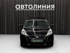 Хетчбэк Honda Fit 2013 года, 845000 рублей, Красноярск