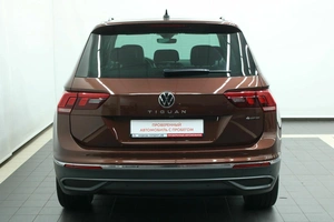 Внедорожник Volkswagen Tiguan 2021 года, 2999000 рублей, Красноярск