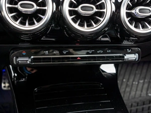 Седан Mercedes-benz CLA-класс 2019 года, 2550000 рублей, Краснодар