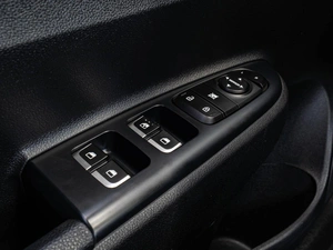 Хетчбэк Kia Rio X-Line 2019 года, 1640000 рублей, Краснодар