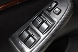 Седан Toyota Avensis 2006 года, 849000 рублей, Новосибирск