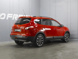 Внедорожник Nissan Qashqai+2 2013 года, 1650000 рублей, Омск